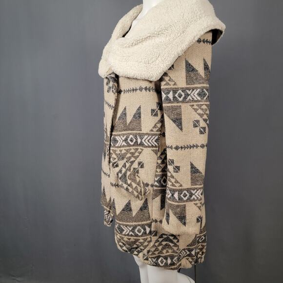 Kendall & Kylie Aztec Sherpa Collar Jacket Beige Tribal Pattern Boho Chic - Picture 2 of 16